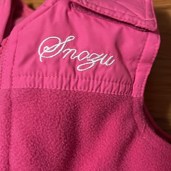 Snozu Girls Snow Bright Pink Bib-Overalls Size 3T EXCELLENT Condition - Picture 4 of 12
